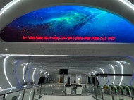 智彩科技打造超炫夢幻成都地鐵機(jī)車廠站LED天幕屏